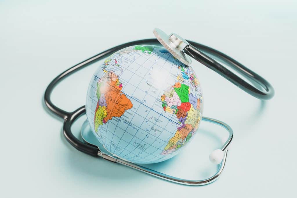 2025 Global Trade Tensions: Impact on U.S. Healthcare Supply & Costs